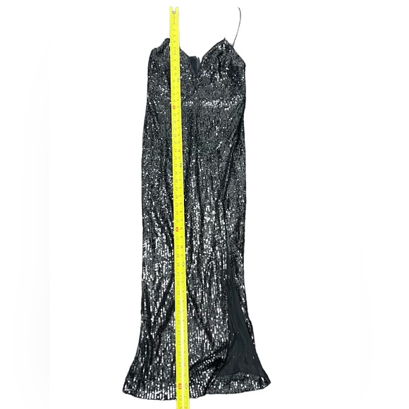 Celebrity Spaghetti Strap Black Sequins Midi Dress (NWT) Size: Large - Picture 6 of 7
